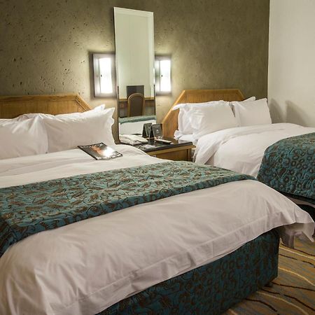 The Centurion Hotel Dış mekan fotoğraf